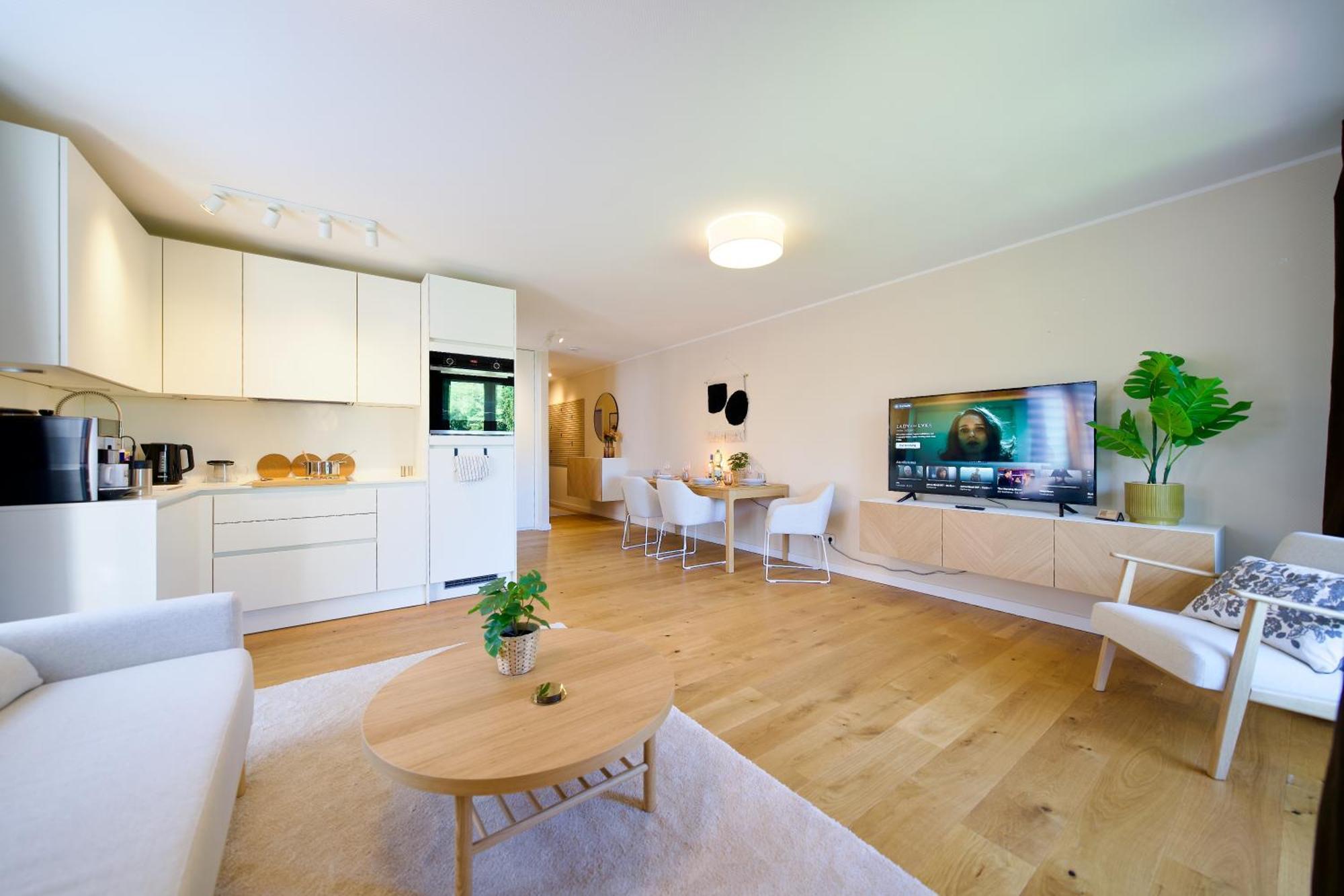 Edler Wohnraum Schwanenteich-Oase Mit Balkon, Kaffeevollautomat, Lift & Parkplatz Διαμέρισμα Τσβικάου Εξωτερικό φωτογραφία